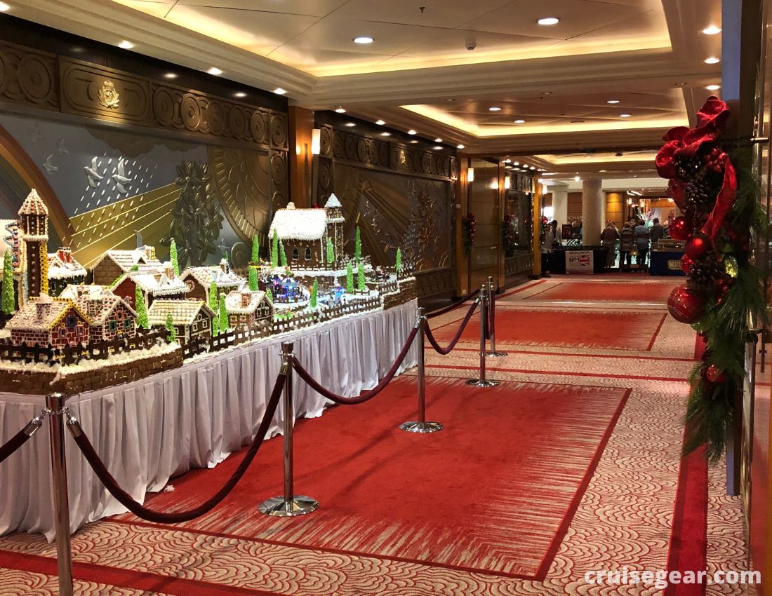 Queen Mary 2 - QM2 main corridor at Christmas PHOTO