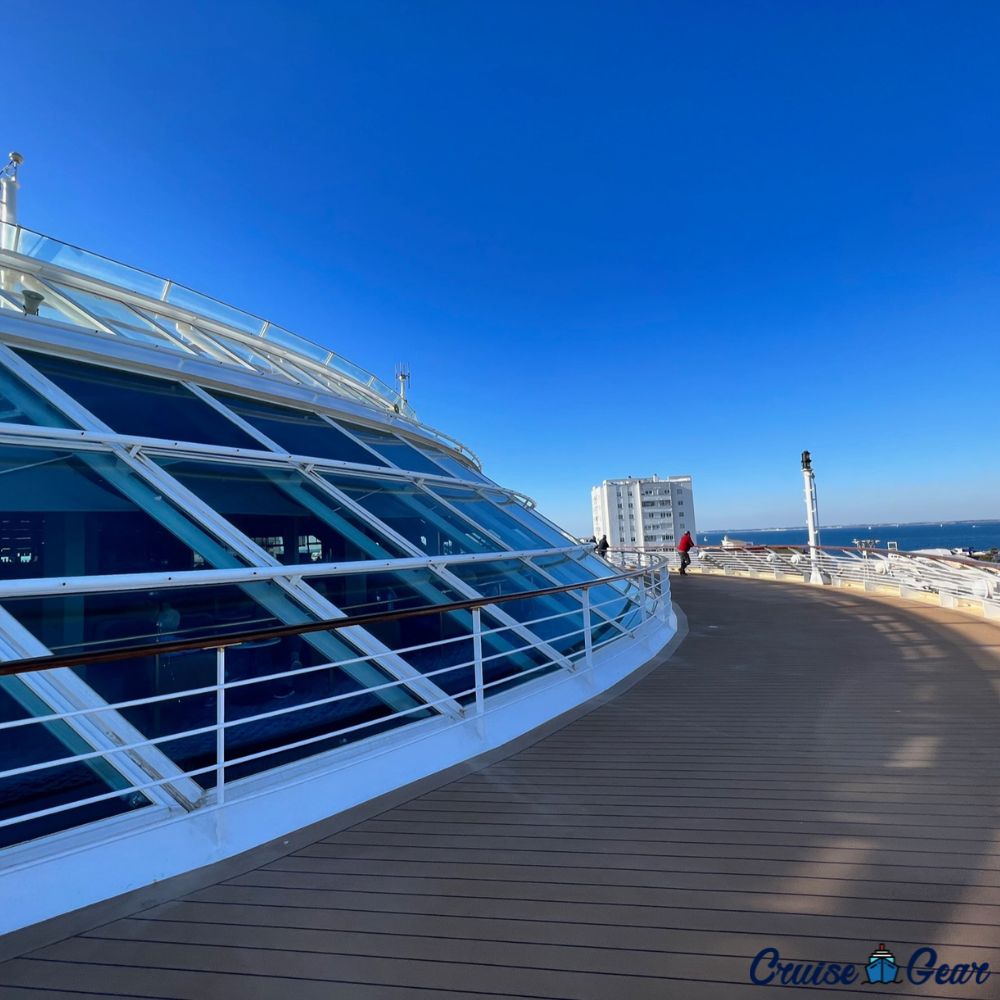 Spinnaker Lounge Outdoors on Norwegian Sun Cruise Ship
