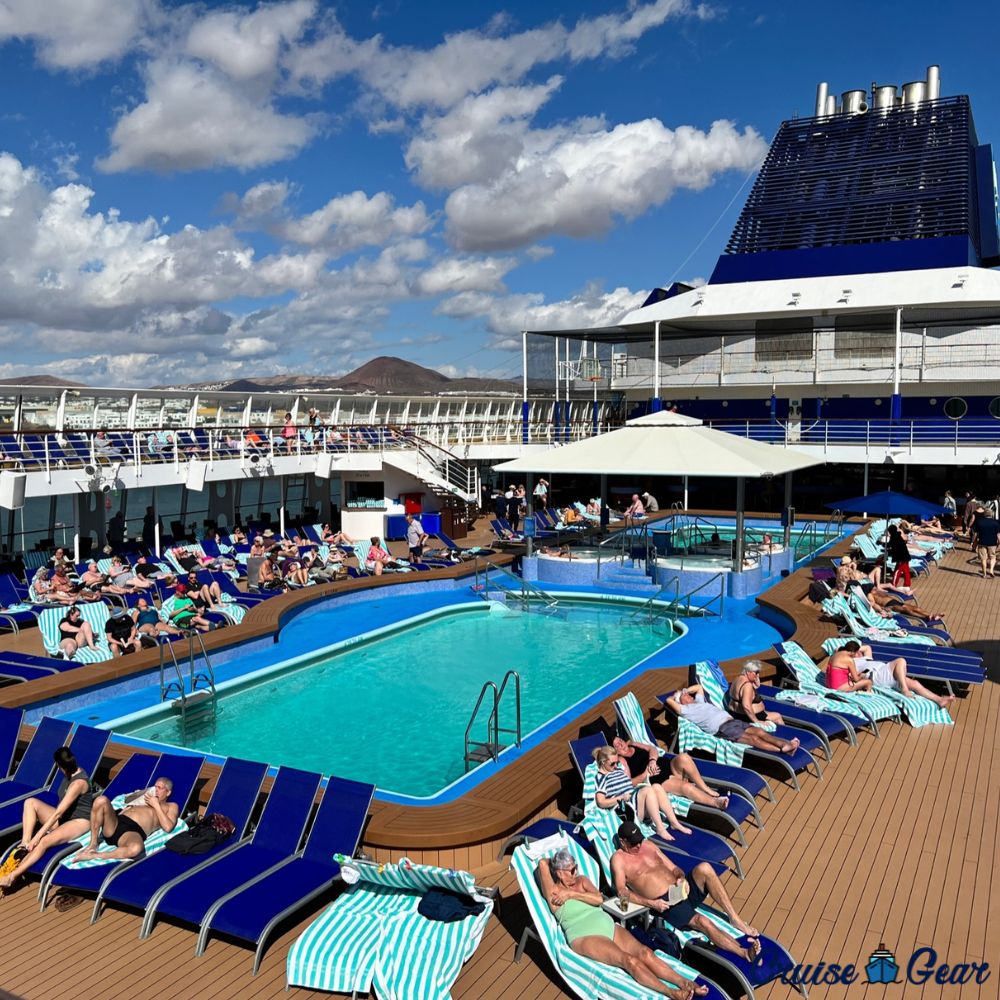 NCL Sun Pool