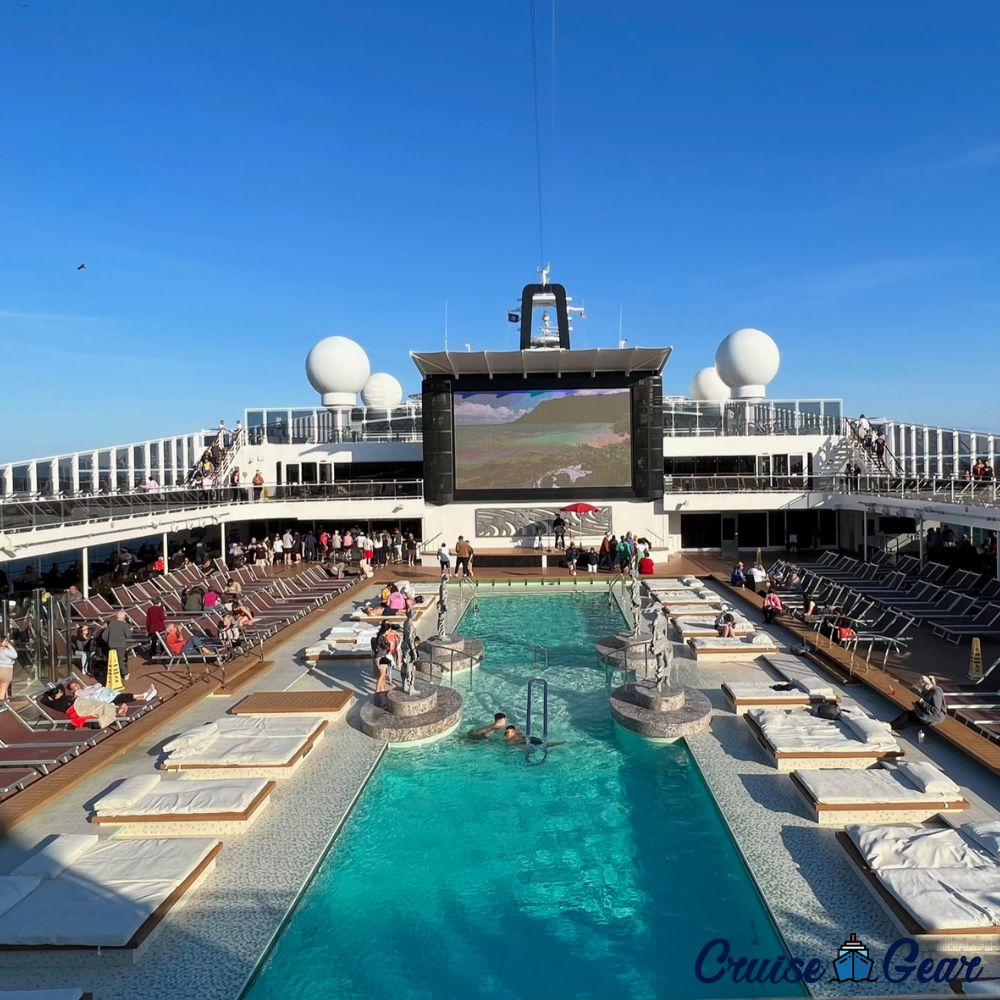 MSC Meraviglia Pool